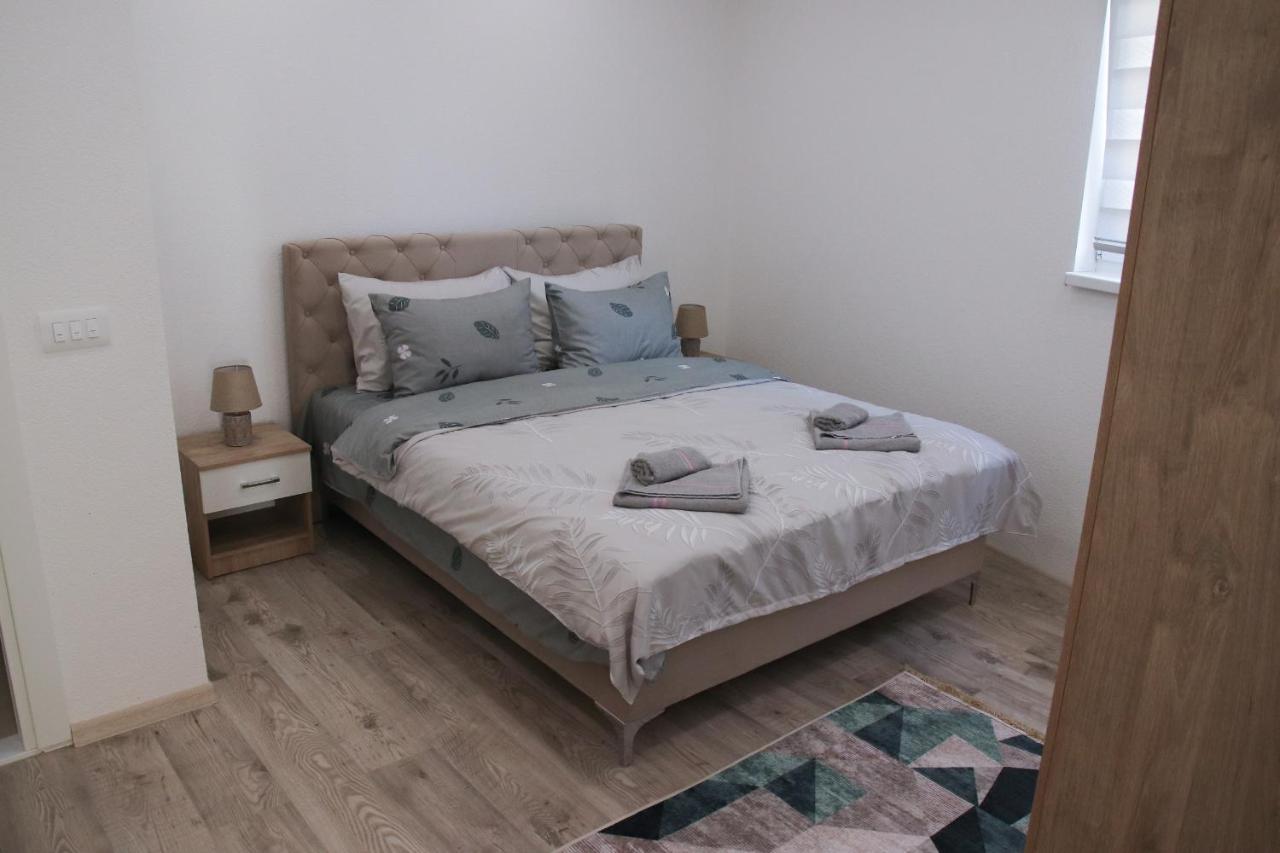Apartmani Golub Лівно Екстер'єр фото